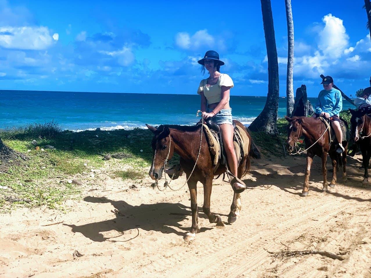 Horseback experience on the beach